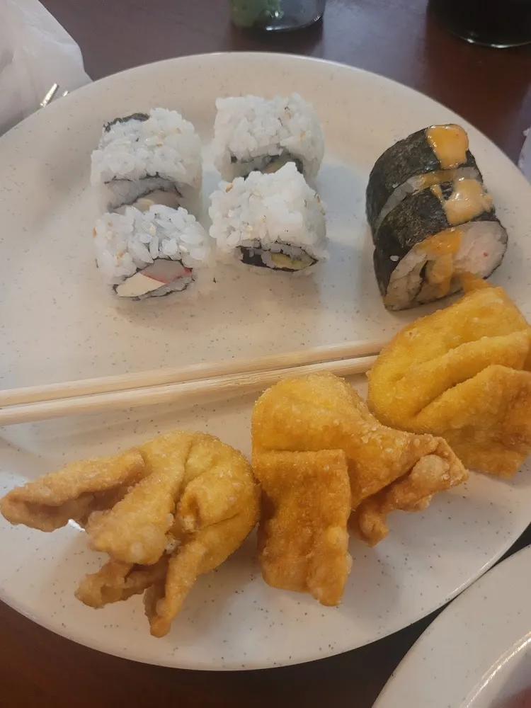 Sushi Bar Cheese Wonton